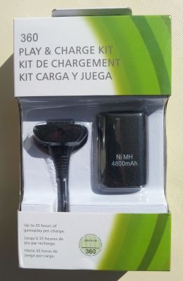 Play and Charge Kit за Xbox 360 - Зарядна батерия за джойстик за Xbox 360 - Черен цвят